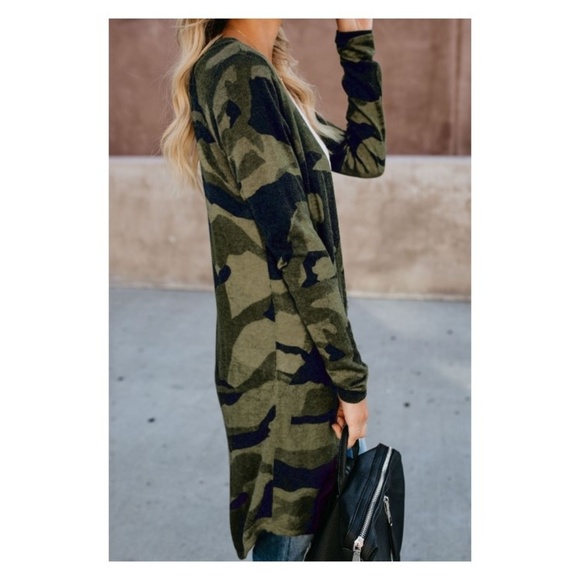 🌟HP🌟 Green Camo Print Long Cardigan - Picture 2 of 6